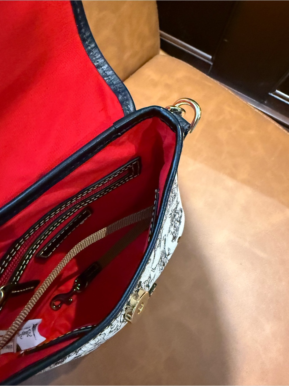 2017 Dooney & Bourke Disney Pirates of the Caribbean Tassel Crossbody - NWOT - Picture 10 of 10